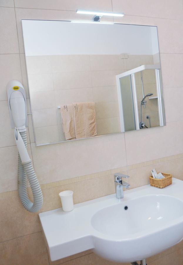 Hotel Giacomazzo Caorle Exterior foto