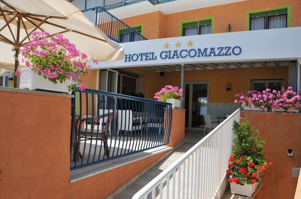 Hotel Giacomazzo Caorle Exterior foto