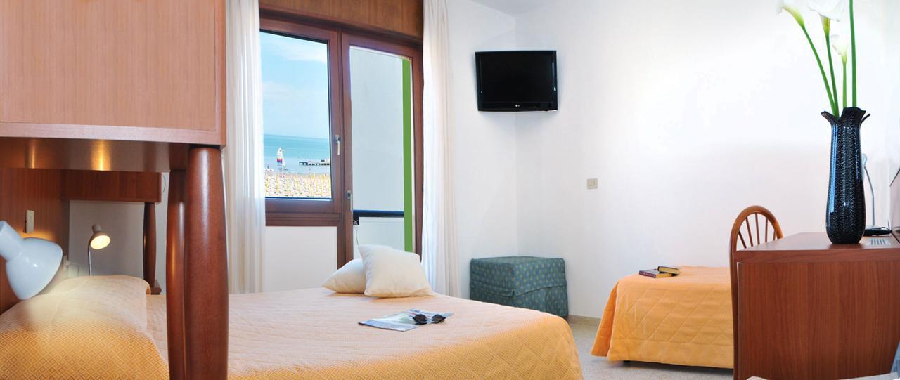 Hotel Giacomazzo Caorle Exterior foto